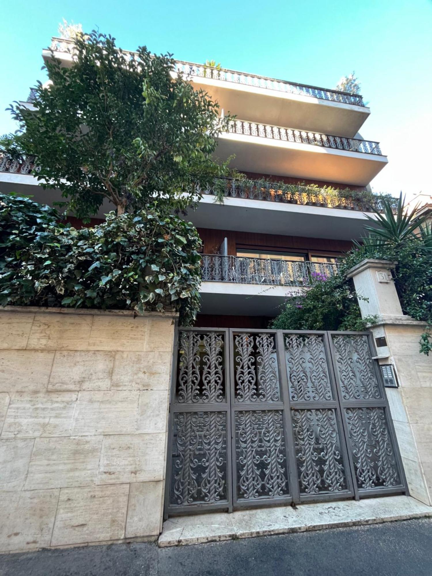 רומא Savoia House, Modern Apartment Near Villa Borghese מראה חיצוני תמונה